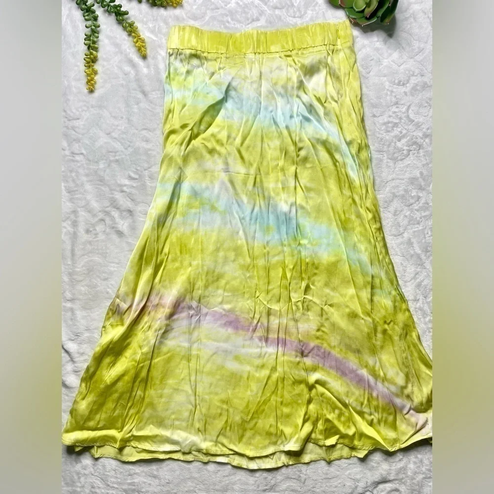 Young Fabulous & Broke Savanna Tie Dye Printed Satin Twist Midi Skirt Lime Small